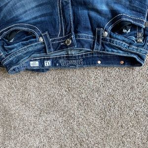 Miss me boot cut jeans. size 31 good condition
